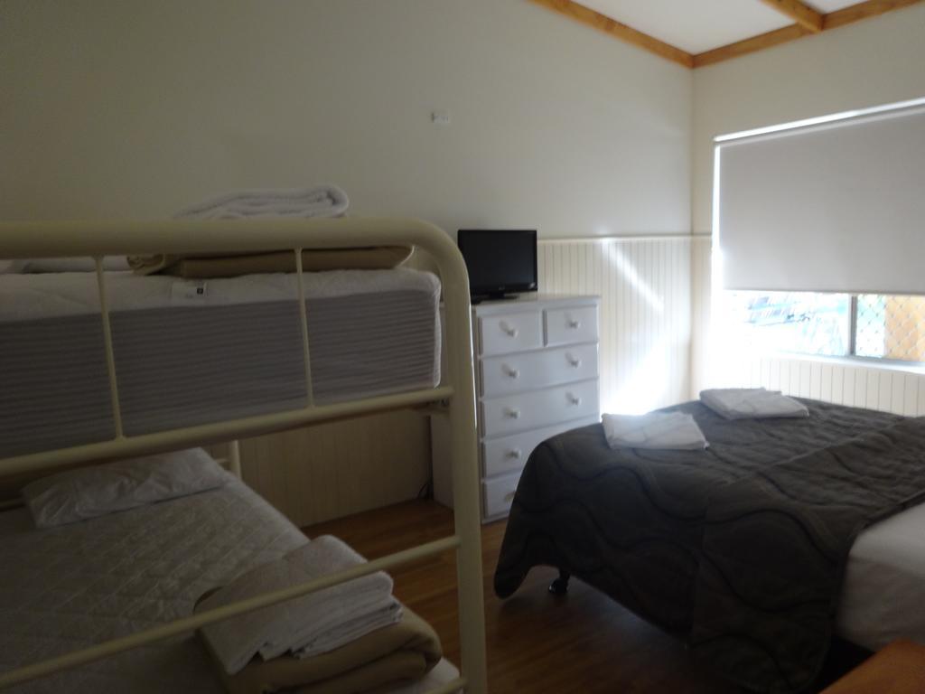 Caseys Beach Holiday Park Sunshine Bay Exterior foto