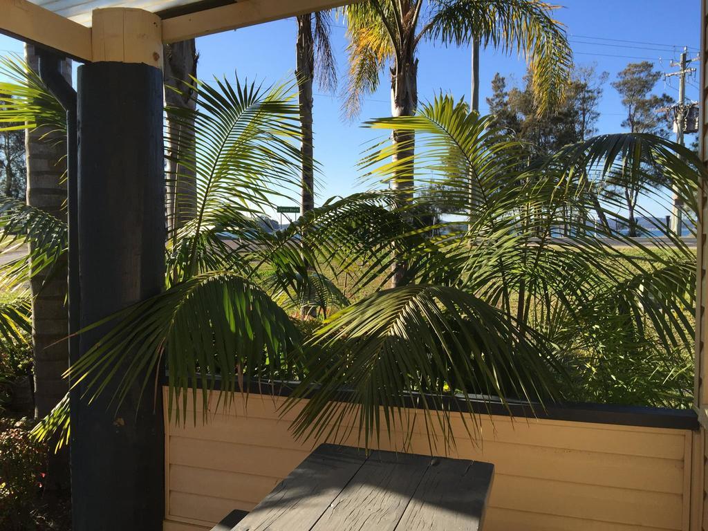 Caseys Beach Holiday Park Sunshine Bay Exterior foto