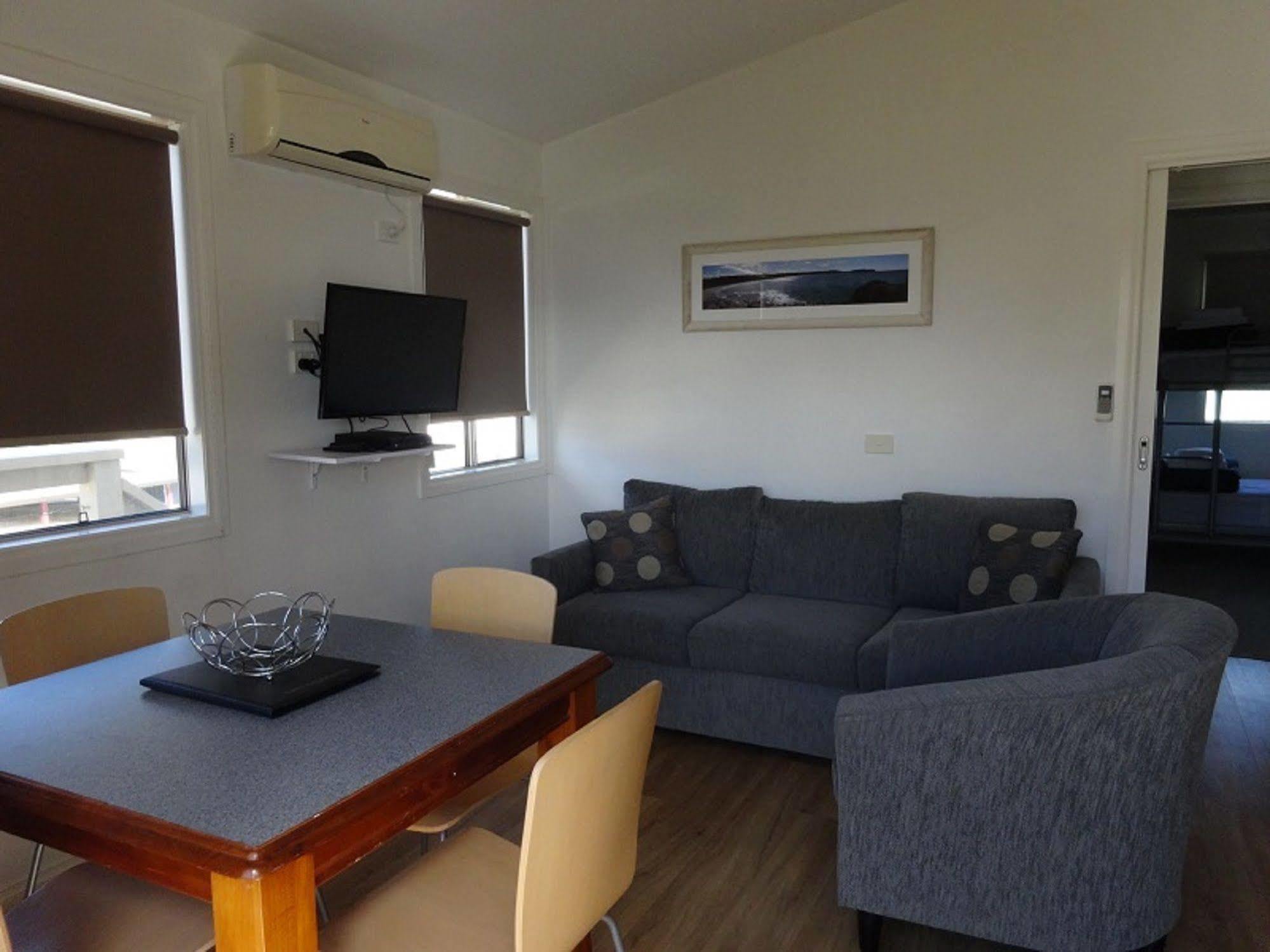 Caseys Beach Holiday Park Sunshine Bay Exterior foto