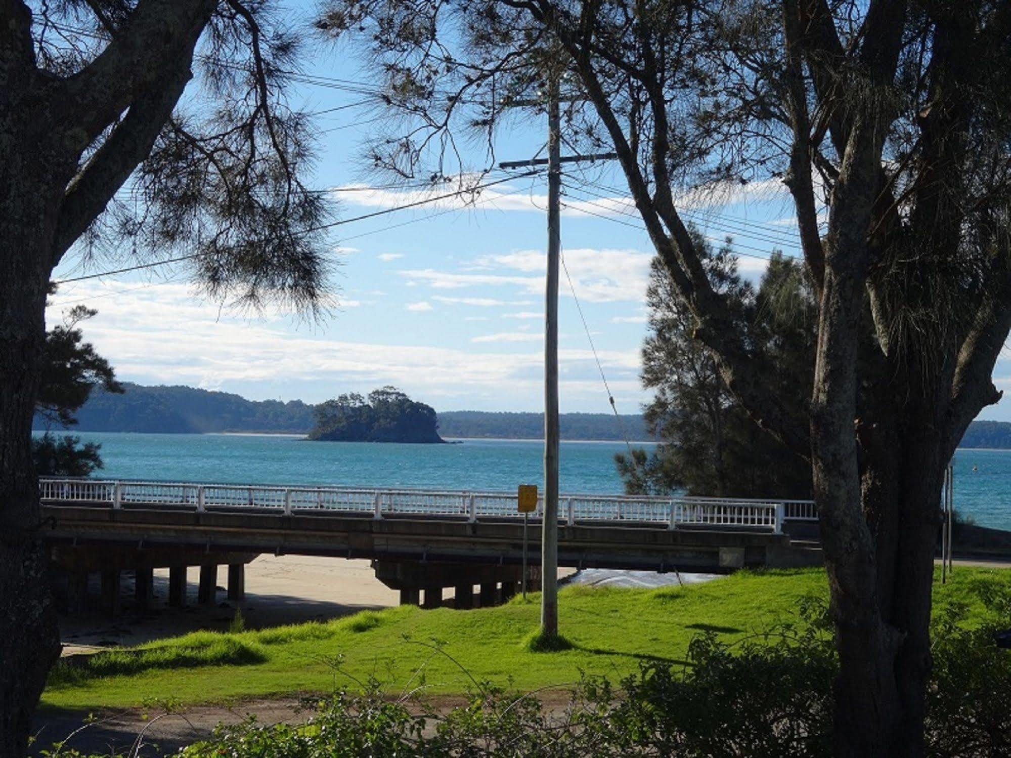 Caseys Beach Holiday Park Sunshine Bay Exterior foto